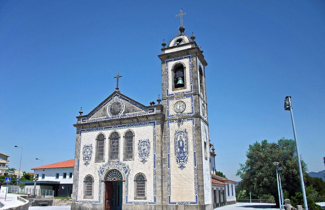 Igreja Matriz de Campo